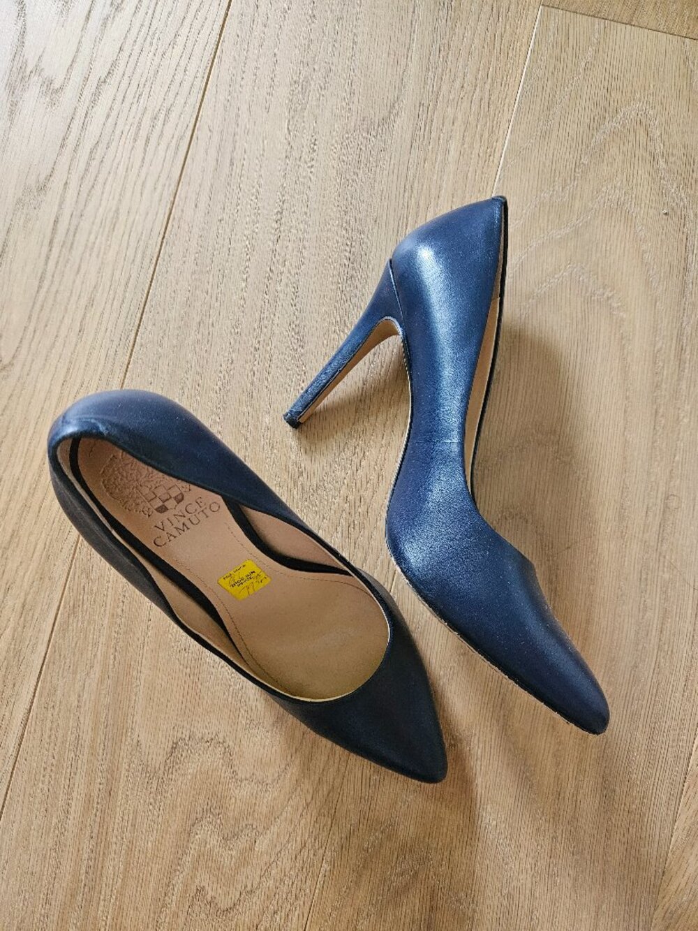 Vince Camuto Navy heels